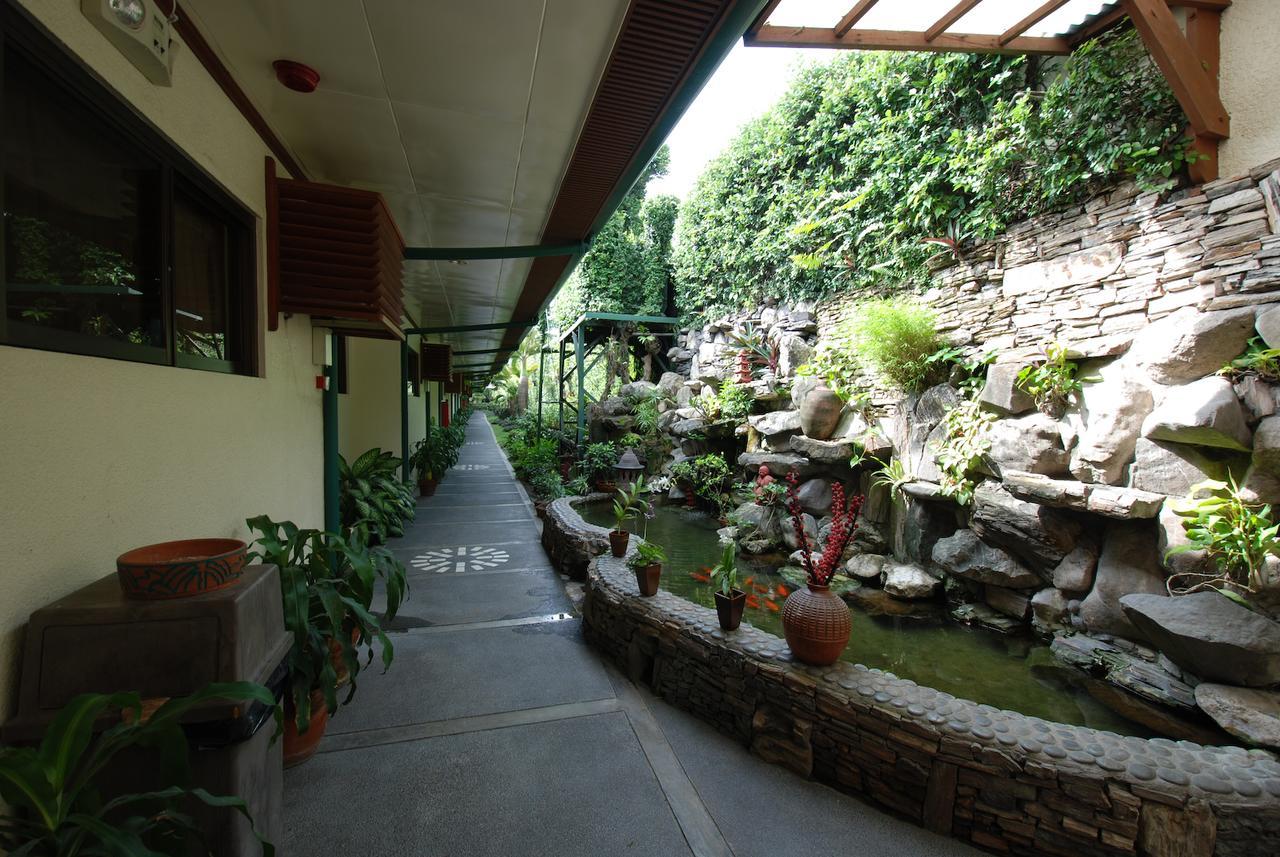 Oasis Hotel Angeles Exteriér fotografie